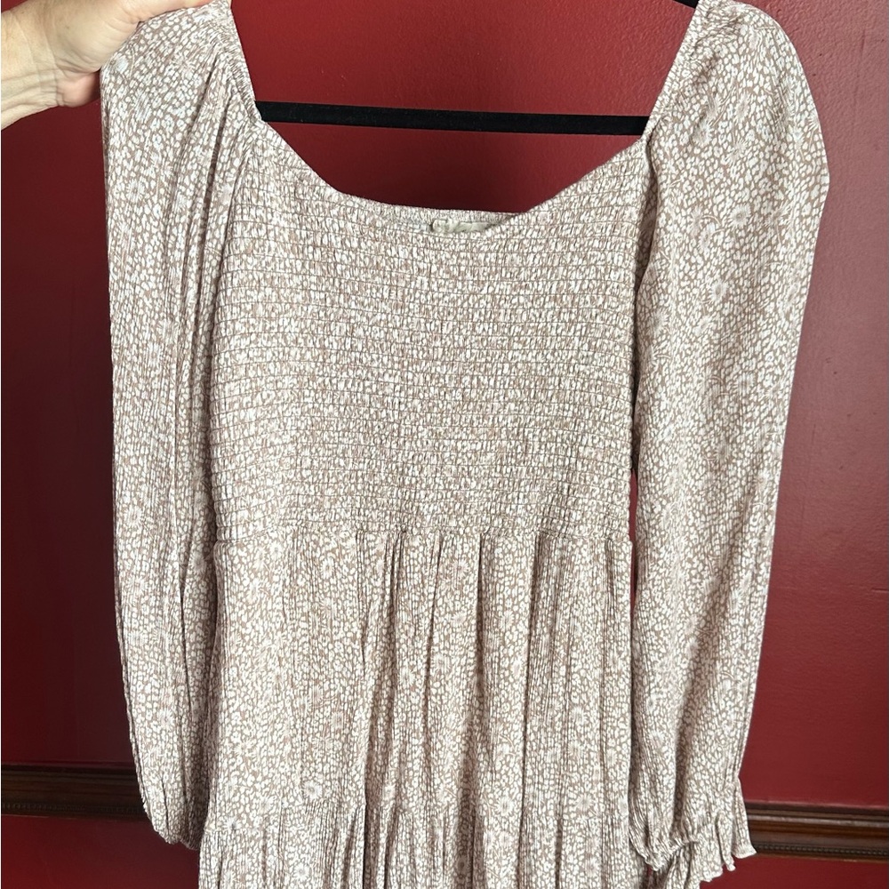 Elegant Beige Long Sleeve Dress